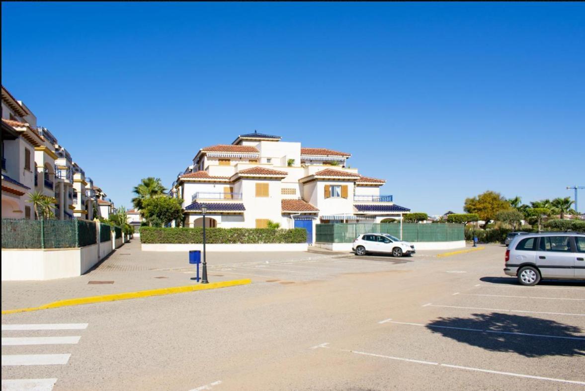 Apartamento A Pie De Playa. Playa Appartement Vera
